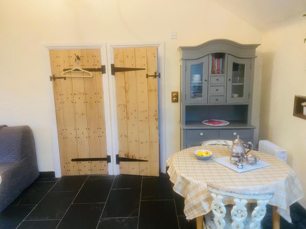 Beautiful 1-Bed House In Gloucestershire Westbury on Severn Exterior foto